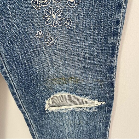 Cat & Jack Girls’ Skinny Girlfriend Jeans Embroidered Distressed - Picture 2 of 5